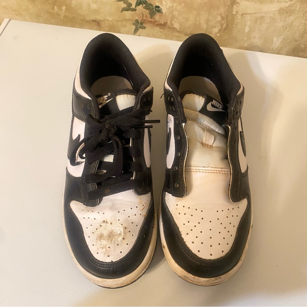 Nike Black and White Athletic Shoes